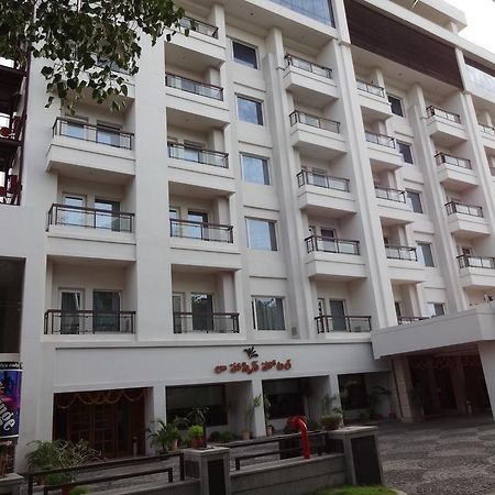 La Hospin Hotel Rājahmundry Zimmer foto